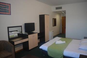 Двухместный номер Делюкс с 1 кроватью в Отеле AirportHotel